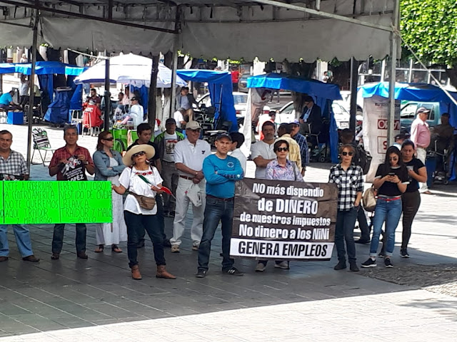 También en Uruapan hubo manifestación contra AMLO.