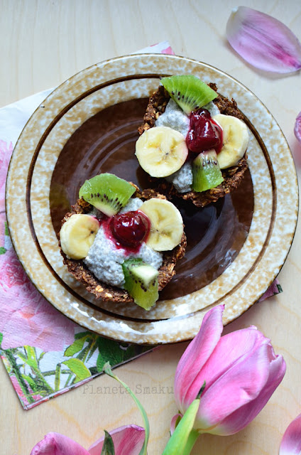 babeczki z puddingiem chia, kruche babeczki owsiane, granola cups