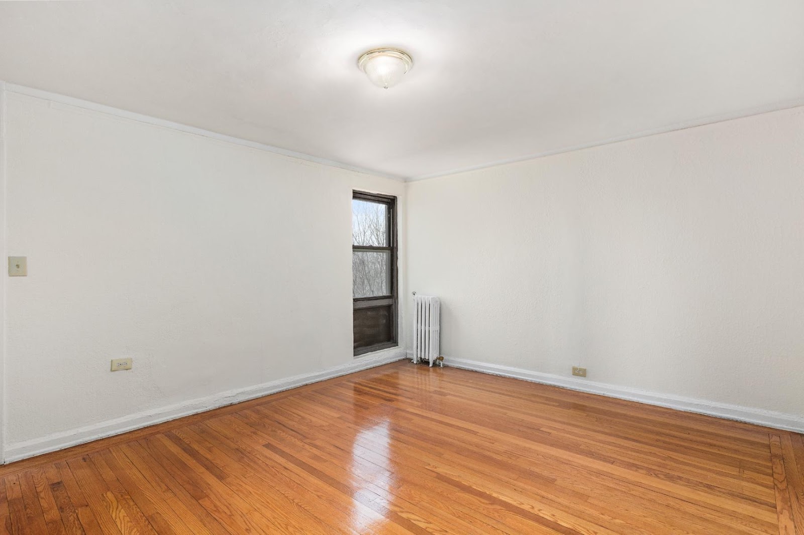 Bronx Apartments 2 Bedroom Apartment in a doorman Building *Riverdale