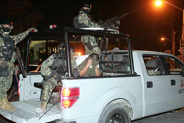 Mexican Marines detain 7 cops for alleged Cartel ties ~ Borderland Beat