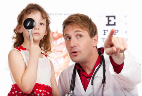 Bunda Wajib Kenali Penyakit Mata Malas Pada Anak, Ini Caranya! Bunda Wajib Kenali Penyakit Mata Malas Pada Anak, Ini Caranya!