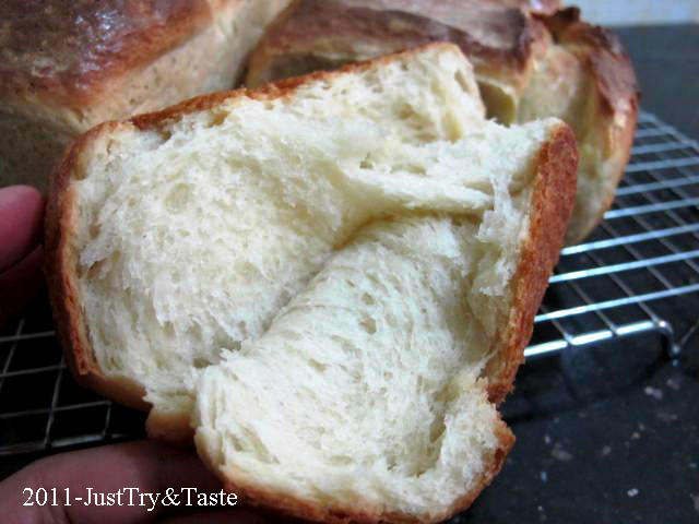 Obsesi Roti 3: Hokkaido Milky Loaf - Roti Lembut ala 