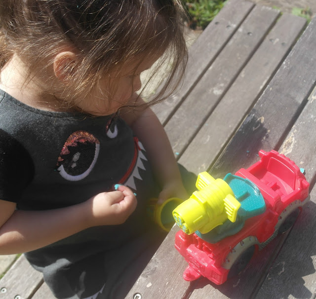 Play-Doh Town Fire Truck Hasbro - Blog Review