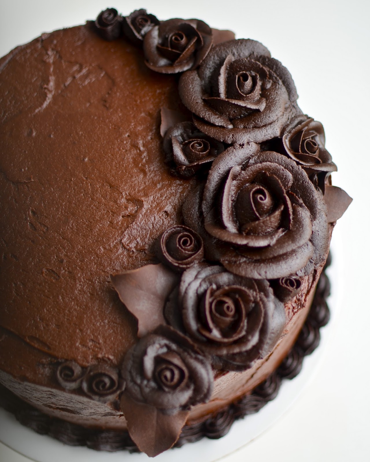 Yammie\'s Noshery: Chocolate Rose Cake