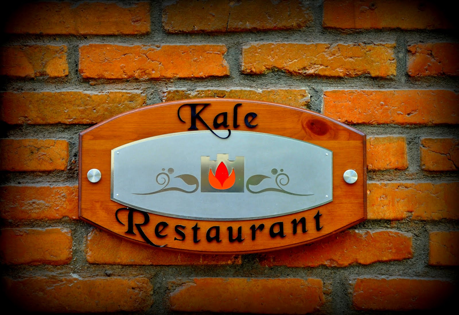 Kale Cafe & Restaurant