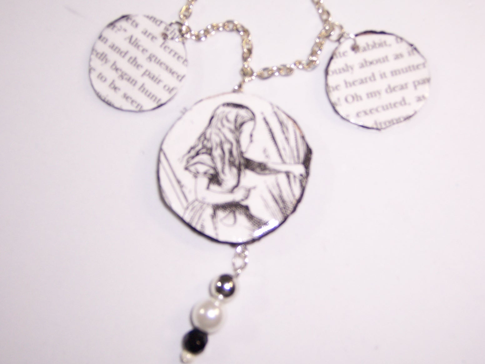 annemadethis "Literary" Paper Pendant Tutorial