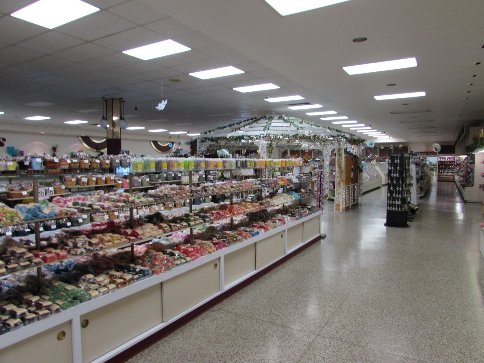 Daffin's Candies The Chocolate Kingdom at the "World's Largest Candy