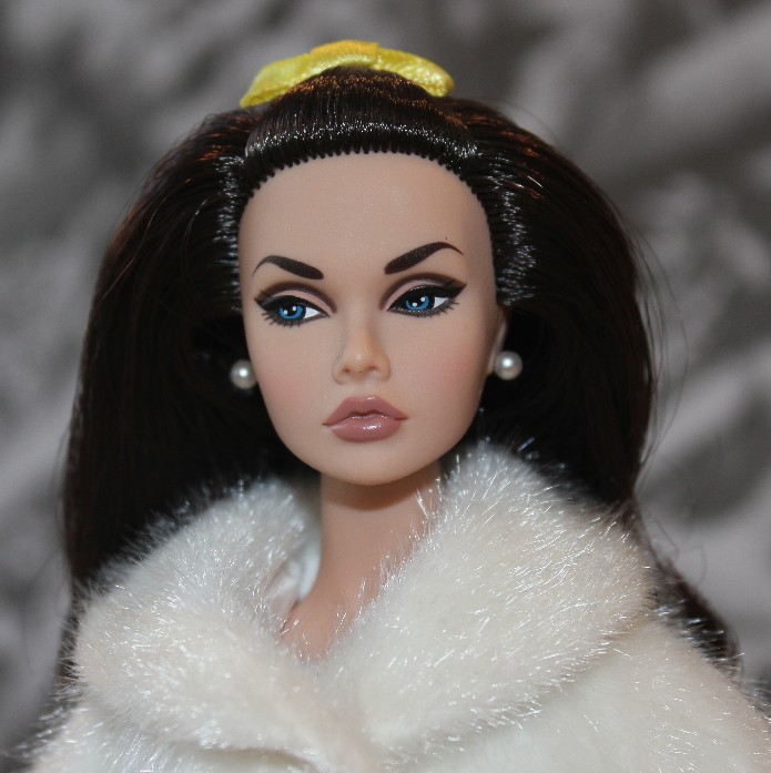 THE FASHION DOLL REVIEW: Reluctant Debutante Poppy Parker
