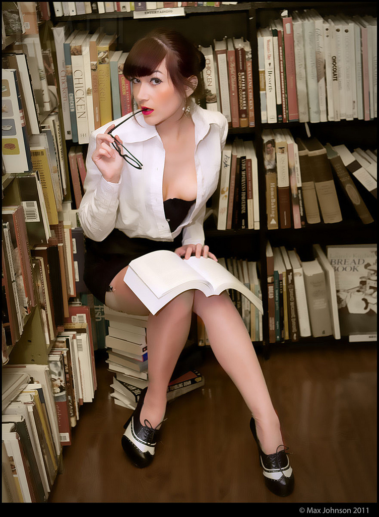 Librarian Sexy 70