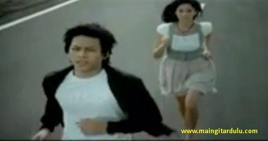 Chord Terus Melangkah / Chord Kunci Gitar Menghapus Jejakmu - Peterpan