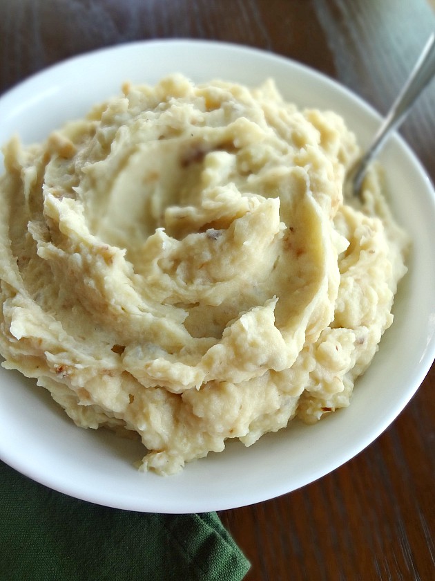 The Cooking Actress Roasted Garlic and Caramelized Onion Mashed Potatoes