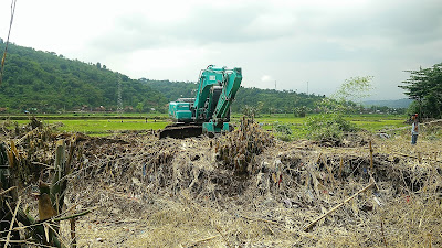 Tak Ada Sosialisasi Warga Jatiwangi Protes Tanahnya Diambil untuk Pelebaran Sungai