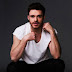 Richard Madden nudo nella nuova serie di Amazon