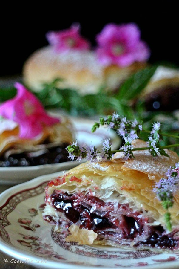 strudel-de-cerezas, cherry-strudel