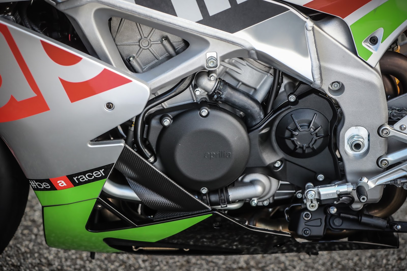 Aprilia rsv4 RF