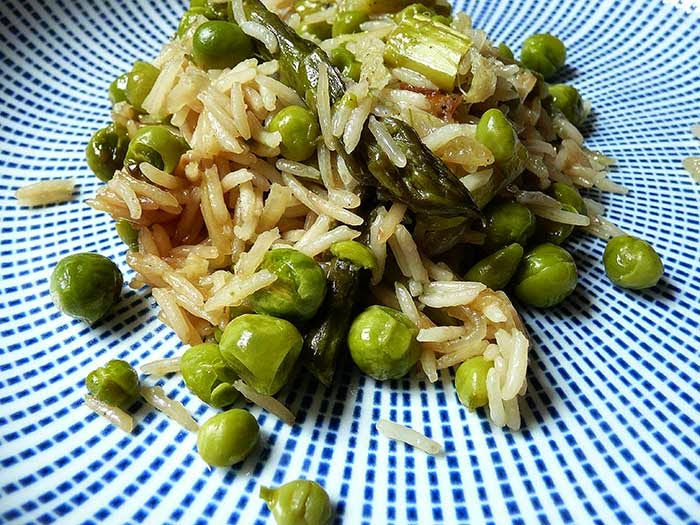 AAA ACCADEMIA AFFAMATI AFFANNATI Riso pilaf con asparagi, piselli