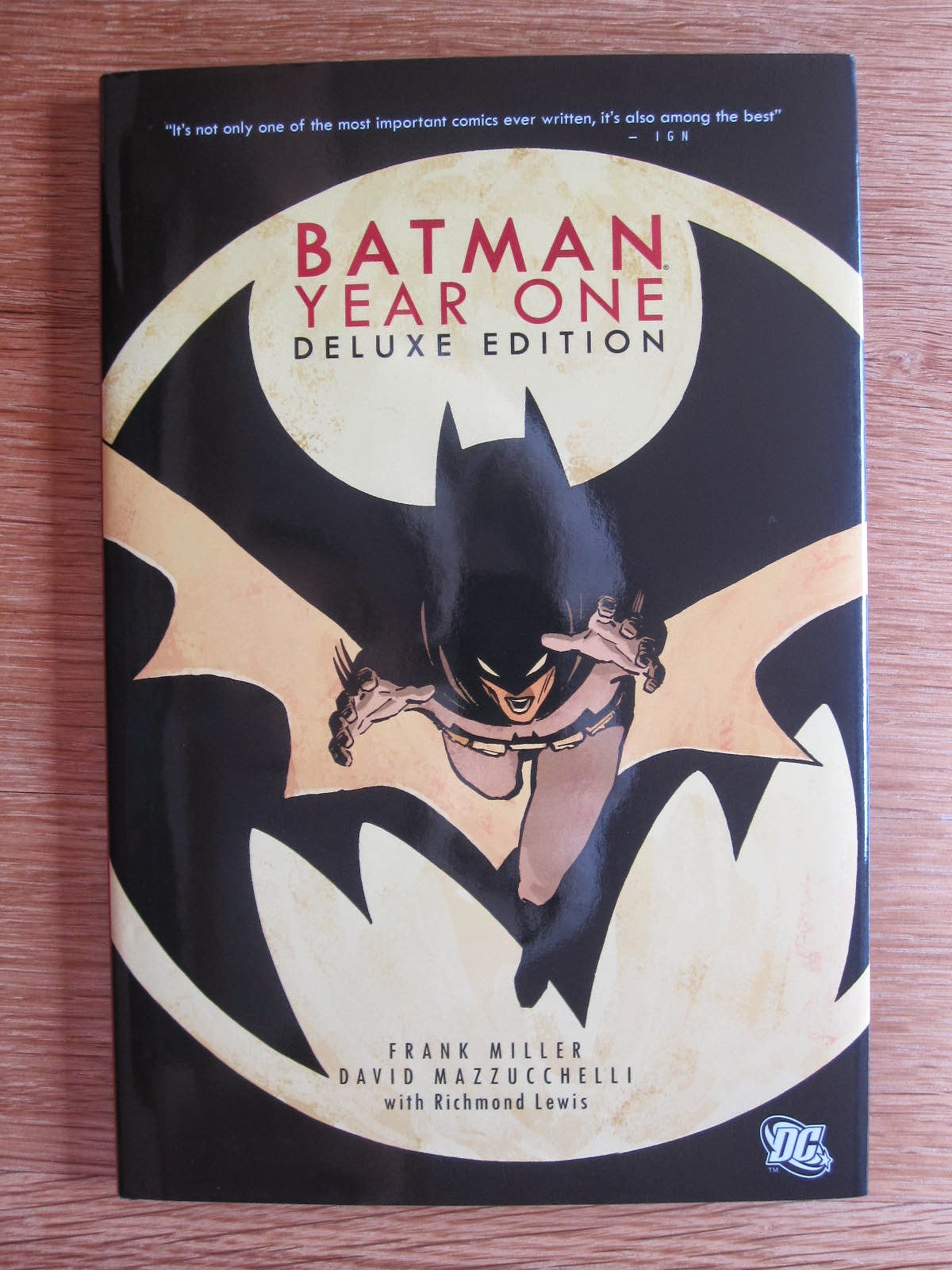 my absolute collection Batman Year One Absolute Edition