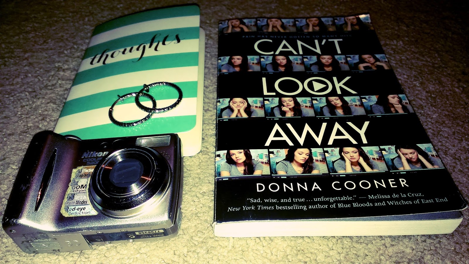Book Review // Can't Look Away