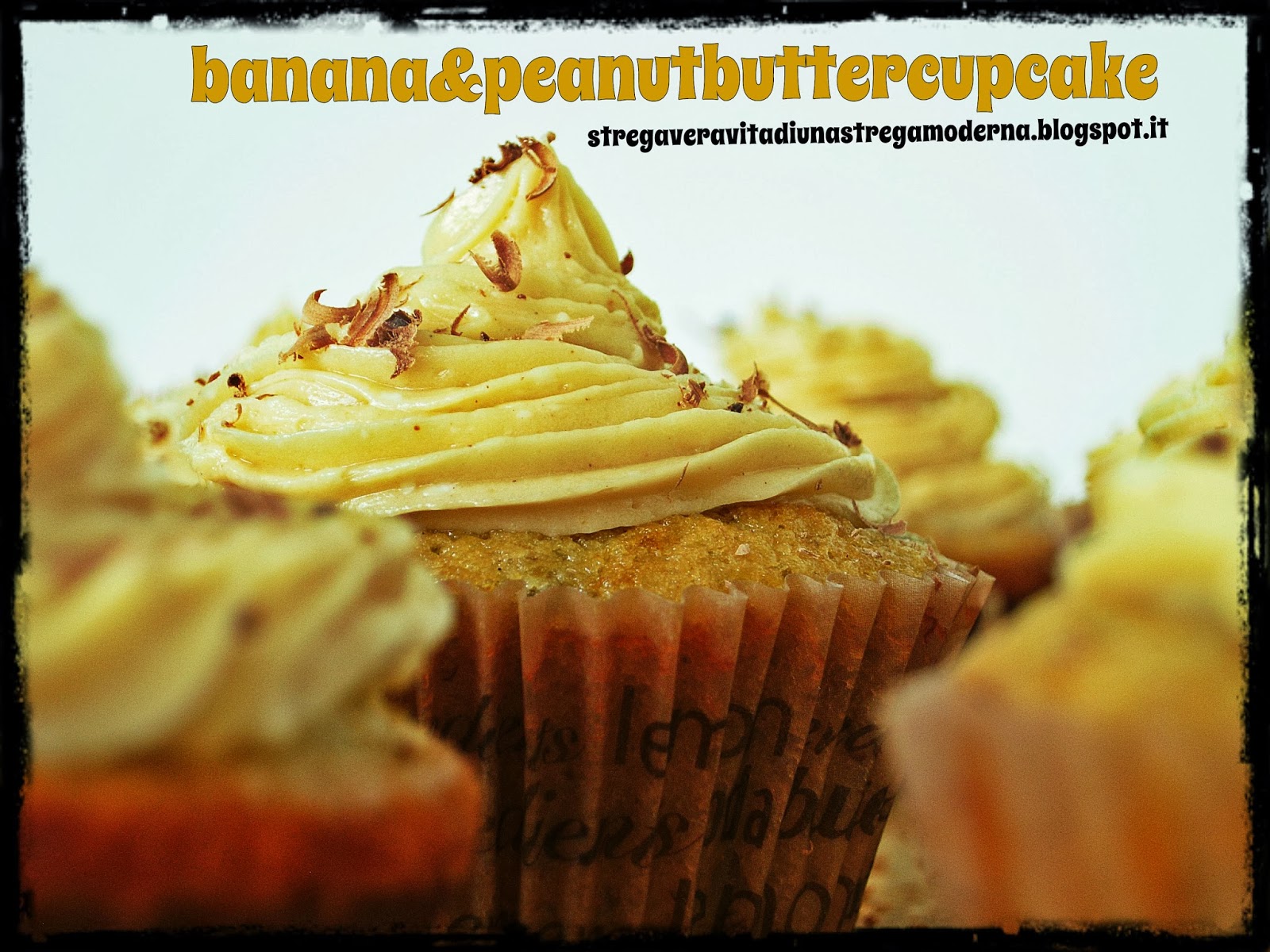 banana & peanut butter cupcake