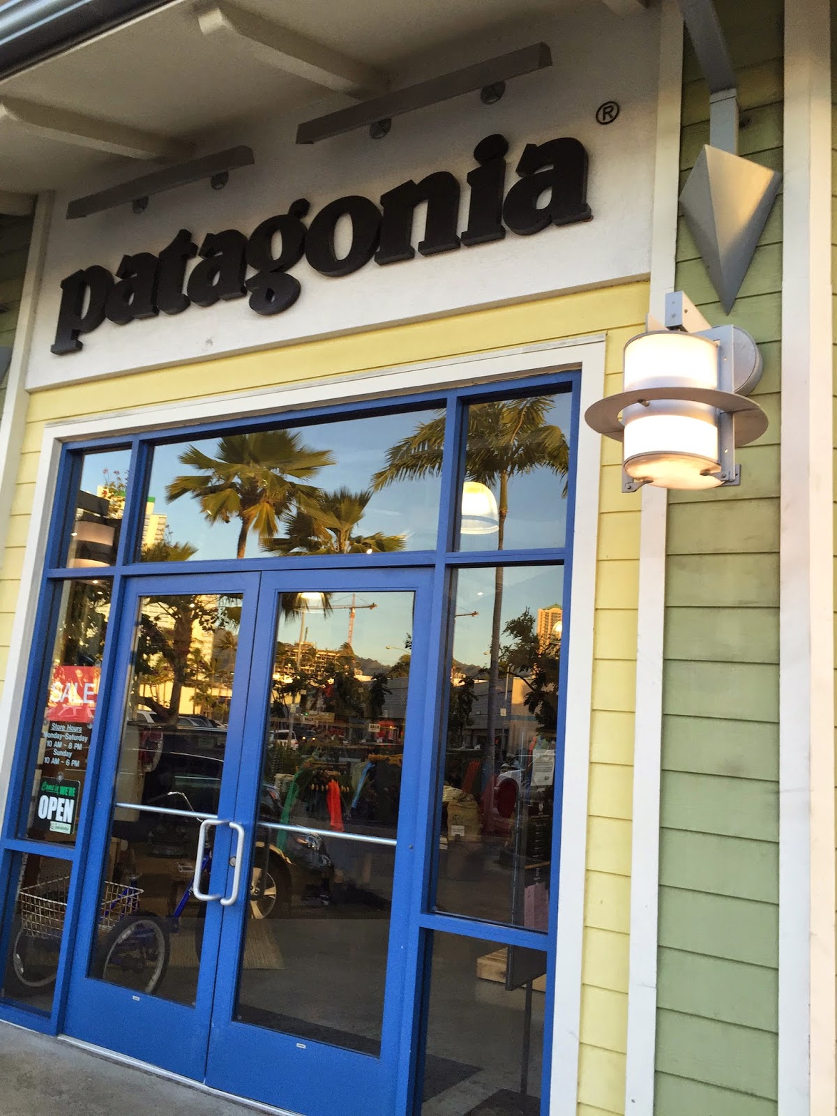 The Life Amphibious Enjoy Handplanes at Honolulu Patagonia