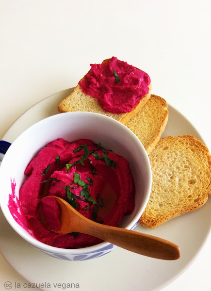 Hummus de remolacha