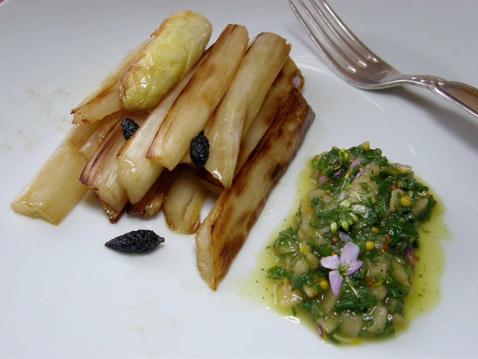 Karamellisierter Spargel mit Mispel-Vinaigrette - Spargel in spanischer ...