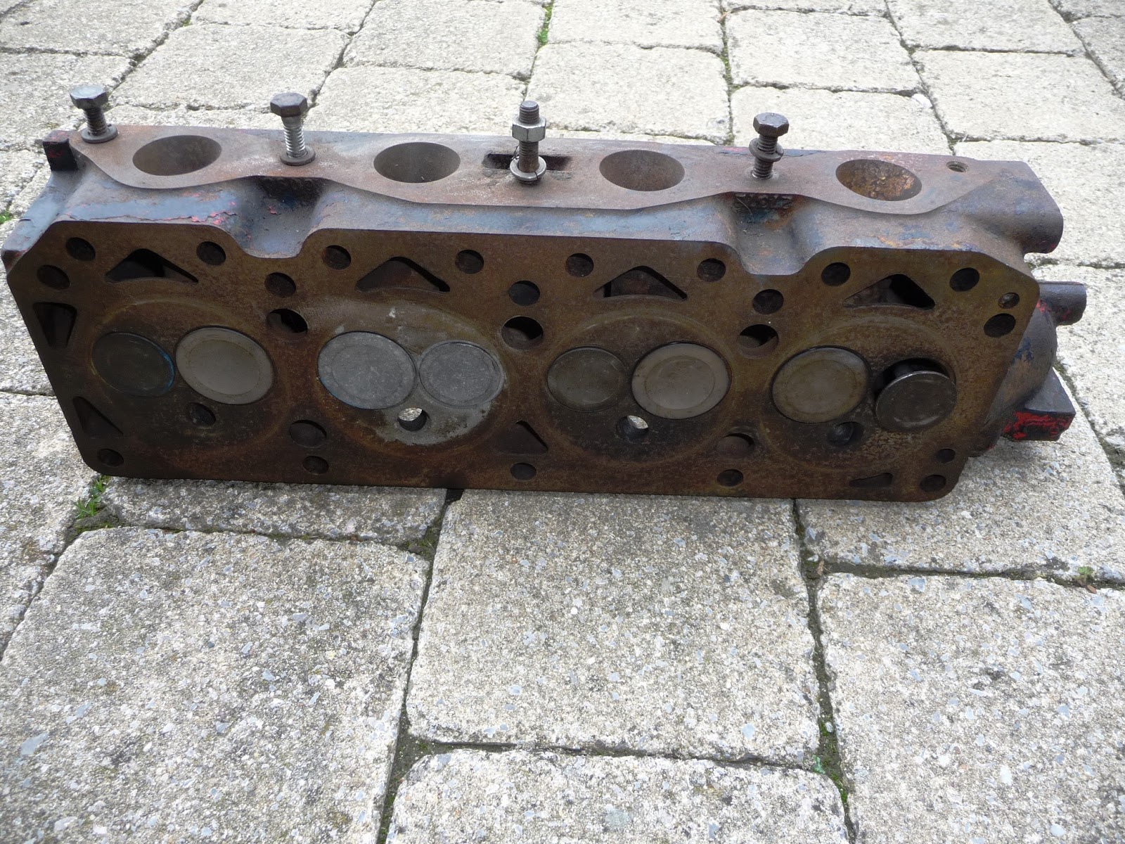 EtinVintageCars Kent 1600 engine 711 M 6015 BA rebuilding