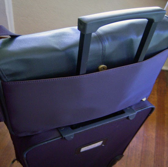Jill-e Designs Sasha 15" Laptop Bag luggage sleeve working