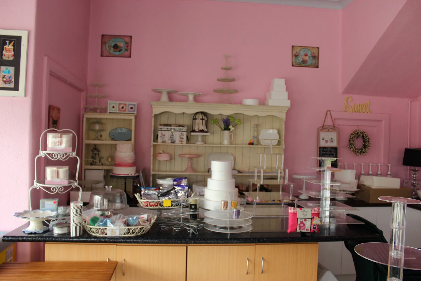 The Hungry FoodTech The Cake House Cupcakery, Albury