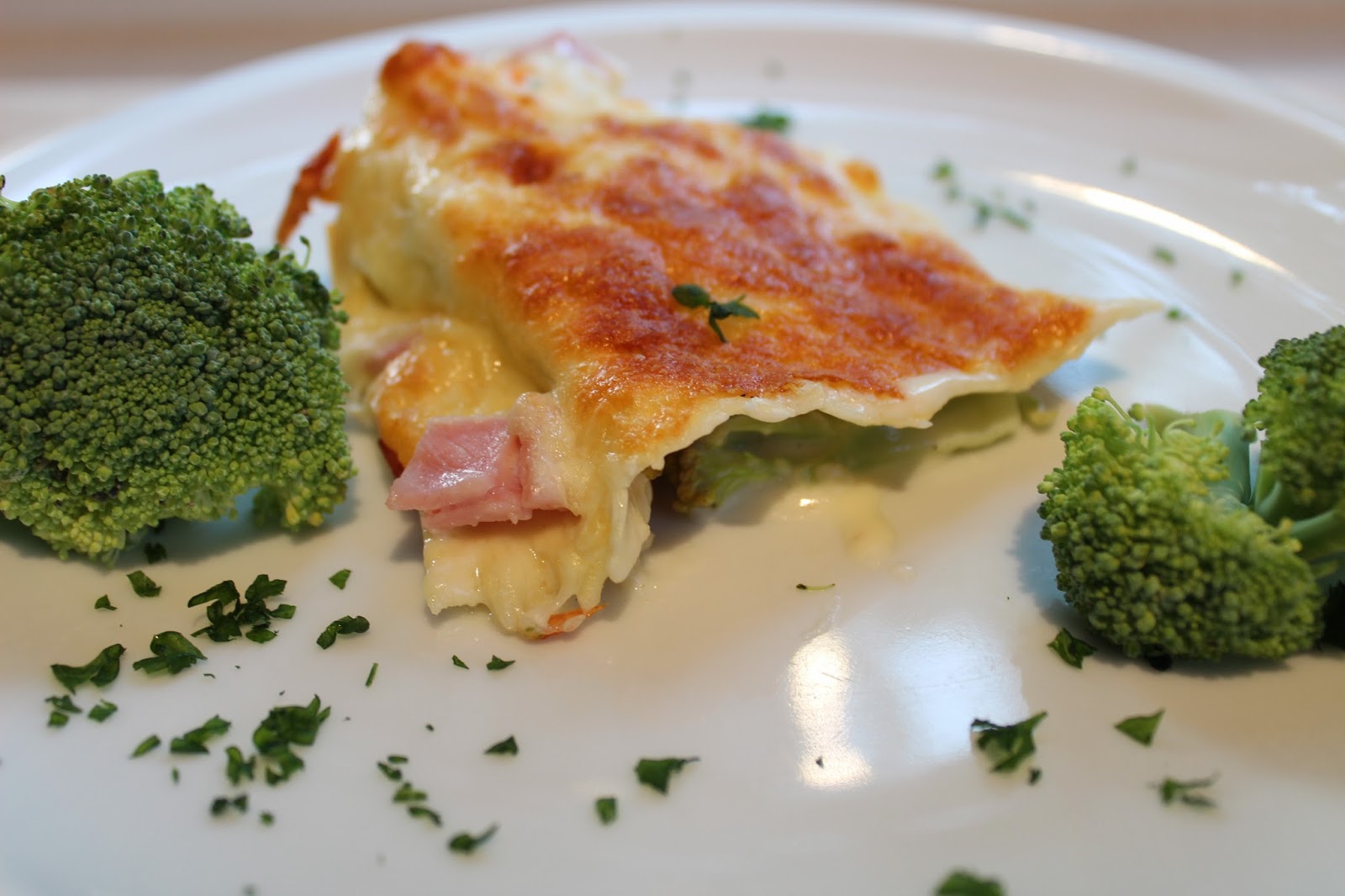 Brokkoli-Schinken-Lasagne