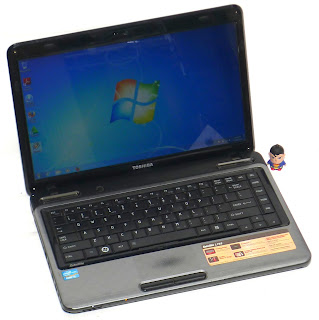 Laptop Toshiba Satellite L745 Core i3 NVIDIA