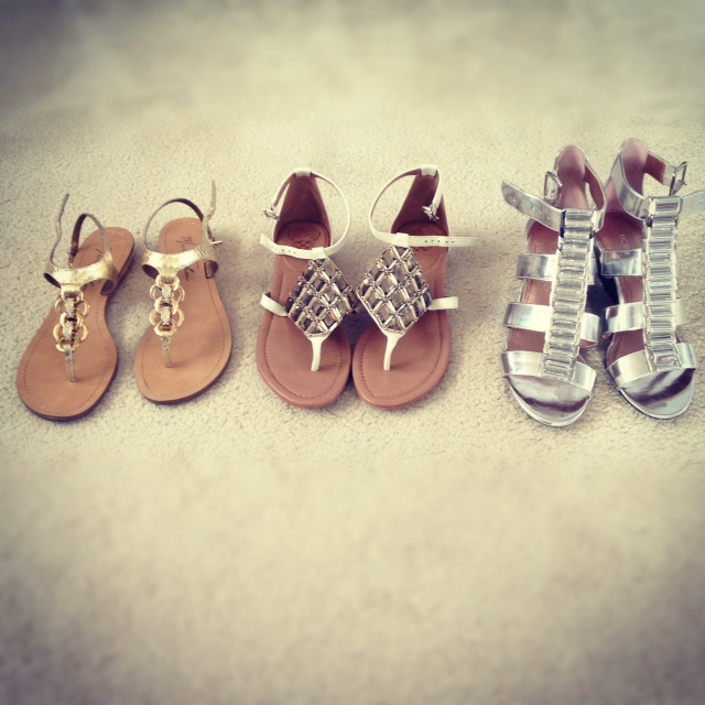 vince camuto silver flat sandals