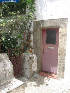 OGIVAL DOORS / Portas Ogivais, Castelo de Vide, Portugal