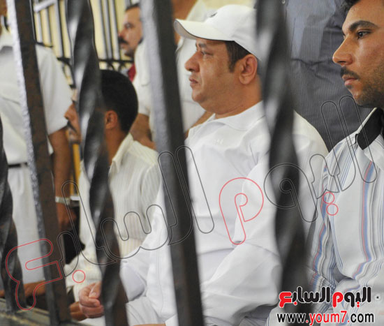 \u0648\u062a\u0645 \u0648\u0636\u0639 \u0627\u0644\u062d\u0648\u0627\u062c\u0632 \u0627\u0644\u0623\u0645\u0646\u064a\u0629 \u0623\u0645\u0627\u0645 \u0645\u0642\u0631 \u0627\u0644\u0645\u062d\u0643\u0645\u0629 \u0648\u062a\u0648\u0627\u062c\u062f\u062a \u0639\u0631\u0628\u0627\u062a \u0627\u0644\u0623\u0645\u0646 \u0627\u0644\u0645\u0631\u0643\u0632\u0649 ...