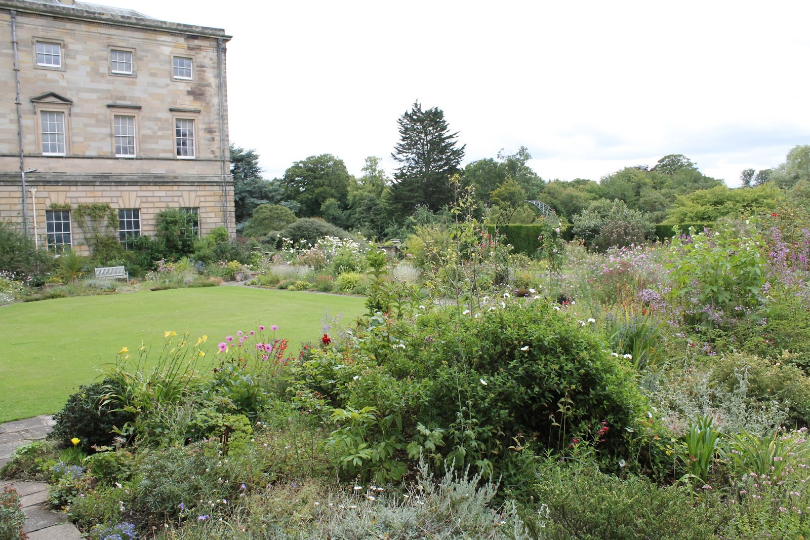 JibberJabberUK Howick Hall Gardens