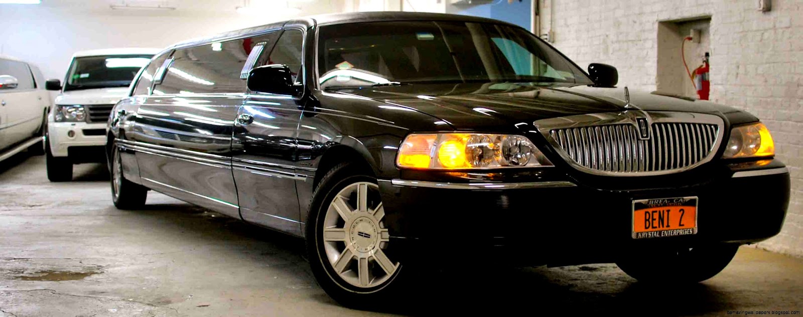 Lincoln Stretch Limo