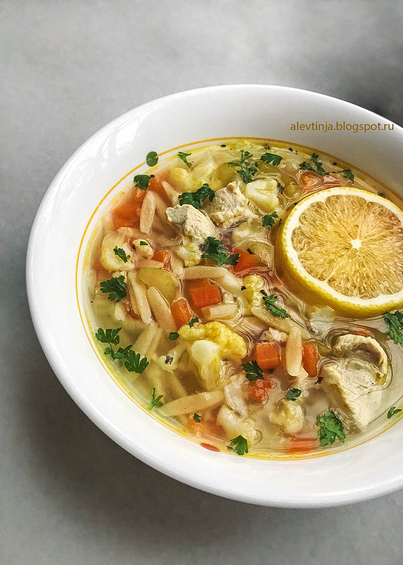 Lemon soup. орзо со шпинатом. греческий суп с орзо. минестроне с орзо. куриный суп с пастой орзо.