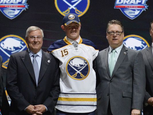 North Chelmsford native Jack Eichel gets hometown welcome at old skating  rink, Stanley Cup in tow