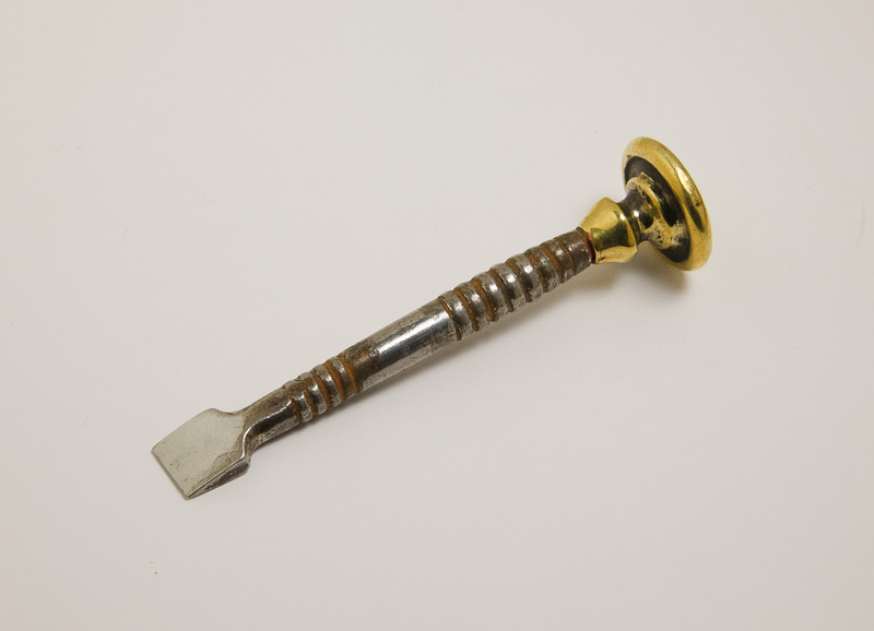 Nasterbaldeks' Emporium: Buttonhole Chisels