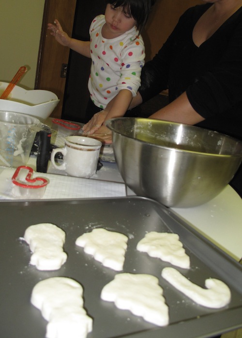 momstown Winnipeg How to Make Christmas Ornaments