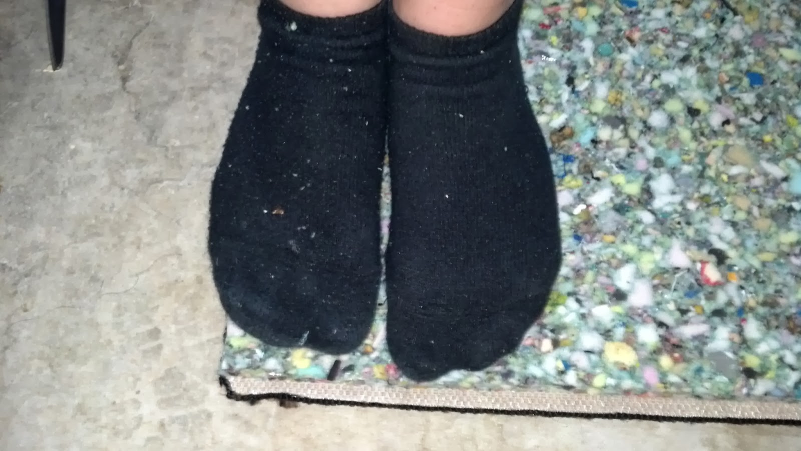 Fix Lovely How to make your area rugs extra cushy!