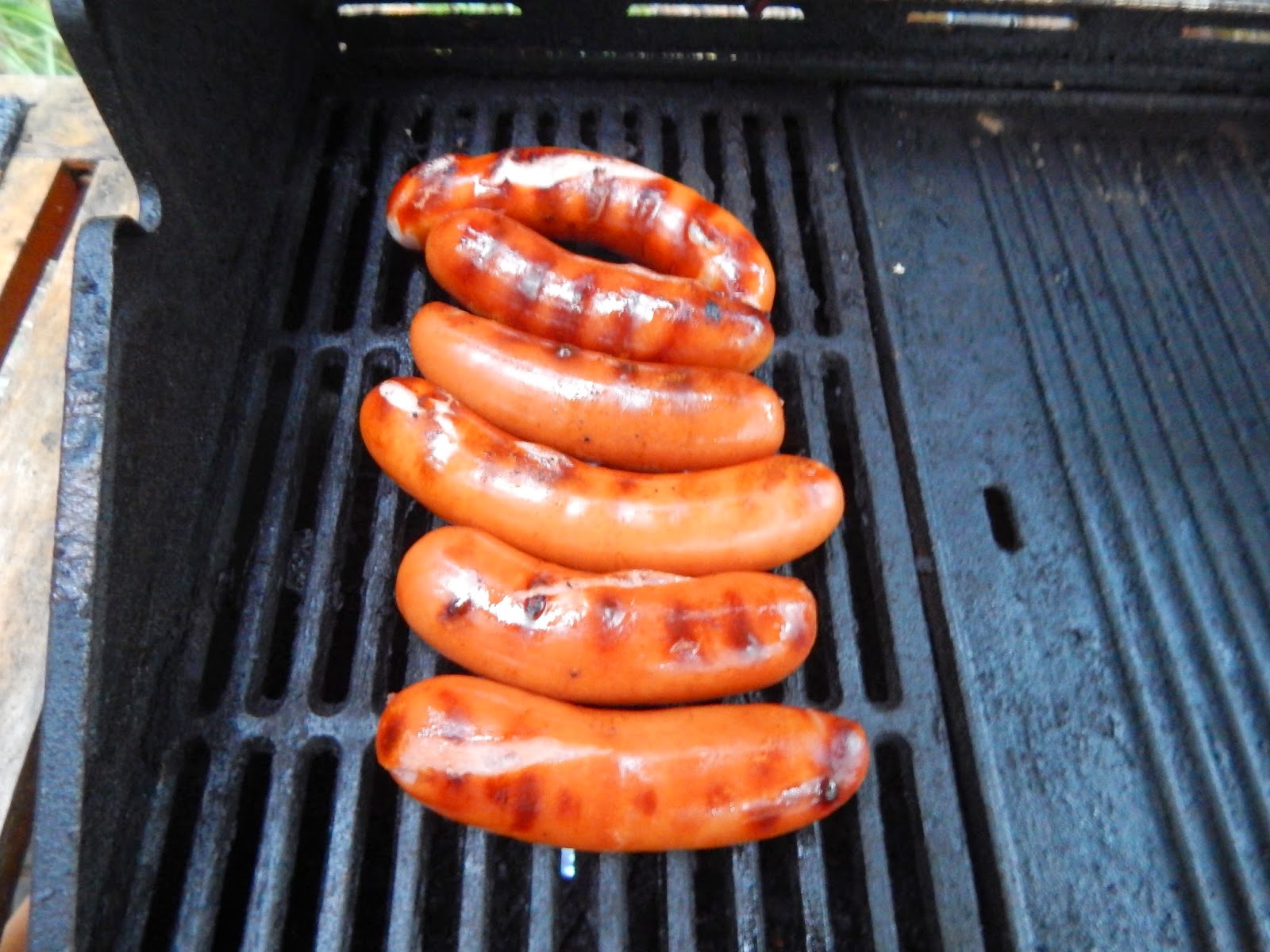 Food From Around The World MAKKARA aka Finnish Sausage