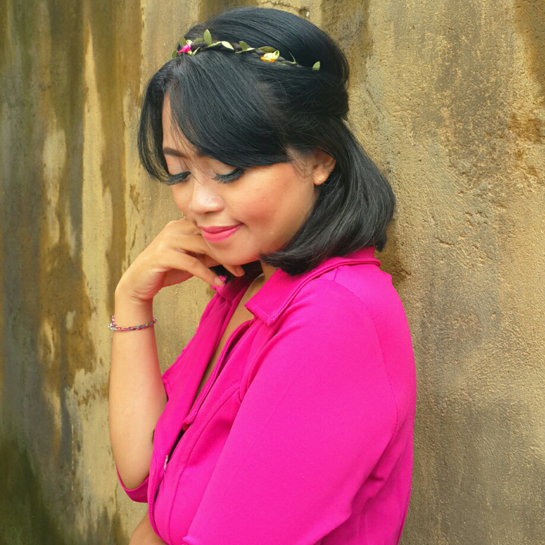 BALI BEAUTY BLOGGER ROMANTIC EASY HAIR STYLE FOR VALENTINES DAY