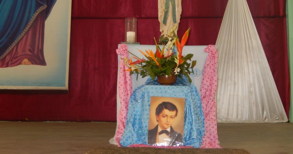 Ecole Laura Vicuña Consécration à Notre Dame des examens (Prière)