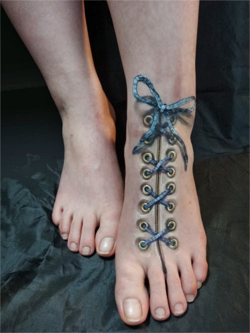 12-Tied-Feet-Japanese-Artist-Zhao-Ye-趙-燁-Body Painting-Freaky-www-designstack-co