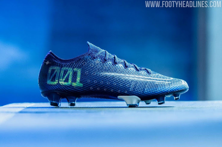 ronaldo football boots 2020
