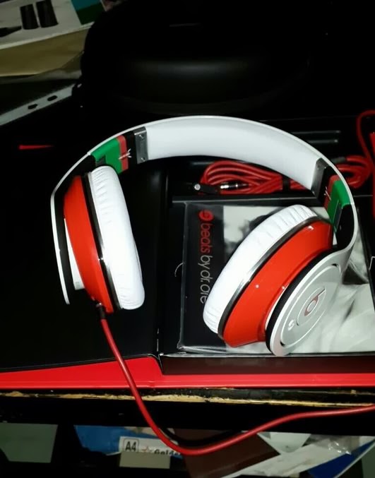 PHOTO Kenya 7s Receive Customized beats by dr.dre Nairobi Wire