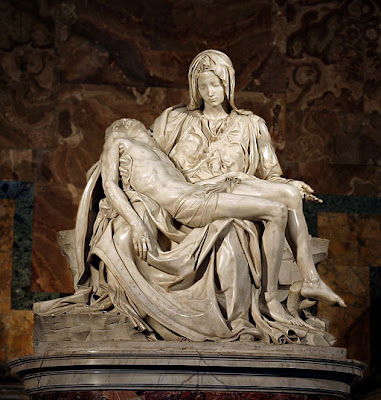 Escultura de Pietà