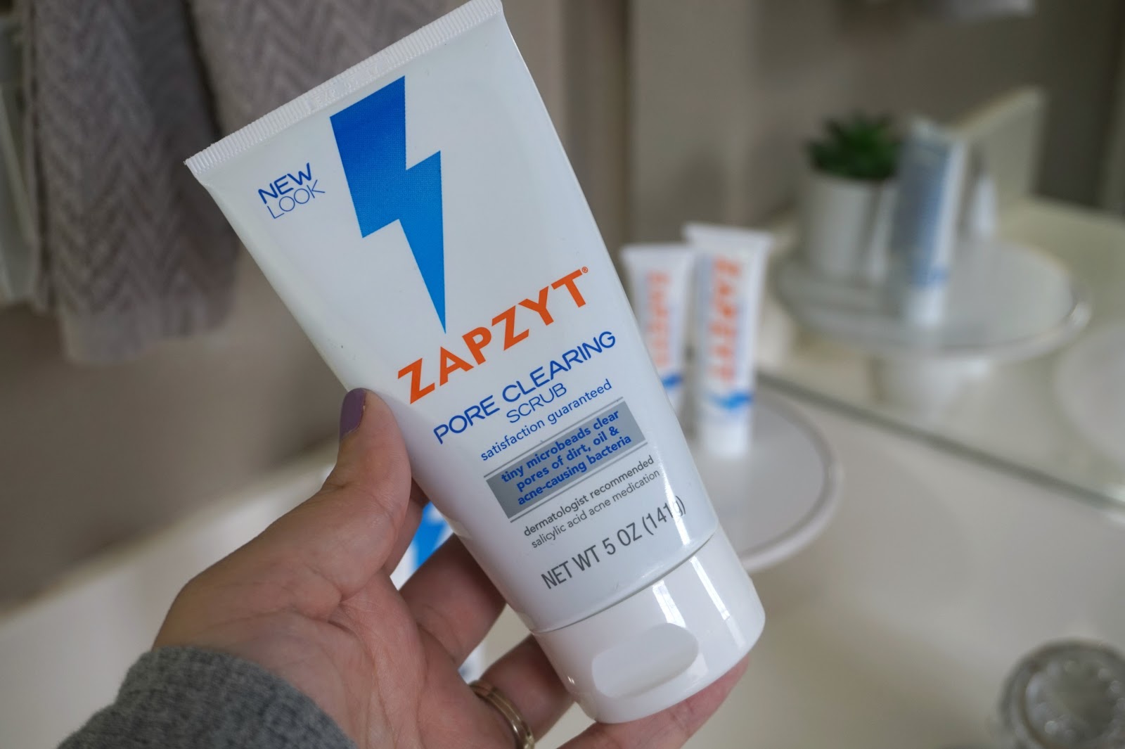 How To Treat Acne With ZapZyt + Tips For Acne Prone Skin | Battle those pesky breakouts with a line made just for acne prone skin. // Beauty With Lily, A West Texas Beauty, Fashion & Lifestyle Blog