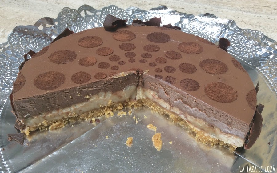 Trozo de tarta de chocolates 